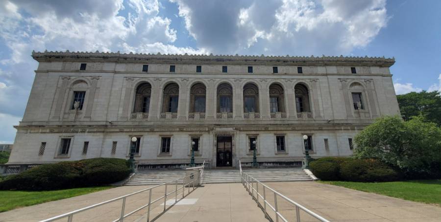 Free things to do in Detroit: Detroit Public Library - Photo by Mar Yvette
