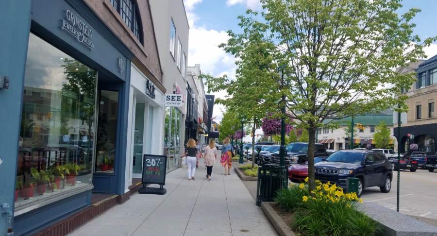 Things to do Detroit: Walk around Downtown Birmingham - Photo by Mar Yvette