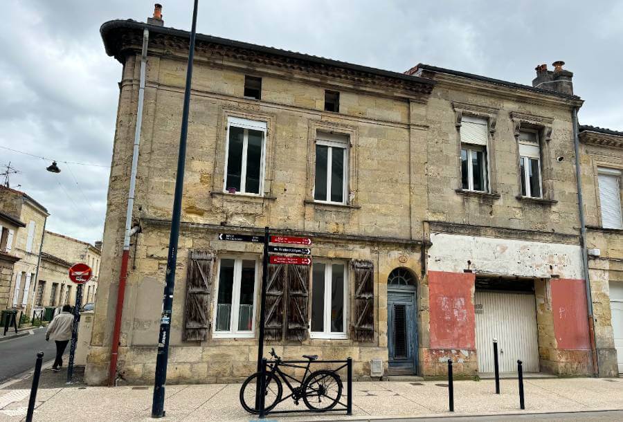 Paris to Bordeaux: A bike across from the train station