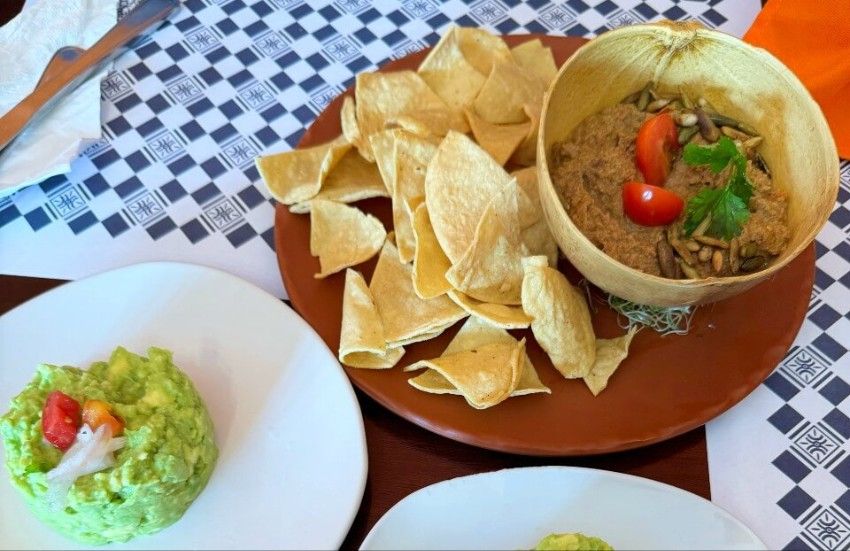 Sikil pak at Paladar de Cura in Valladolid, Mexico